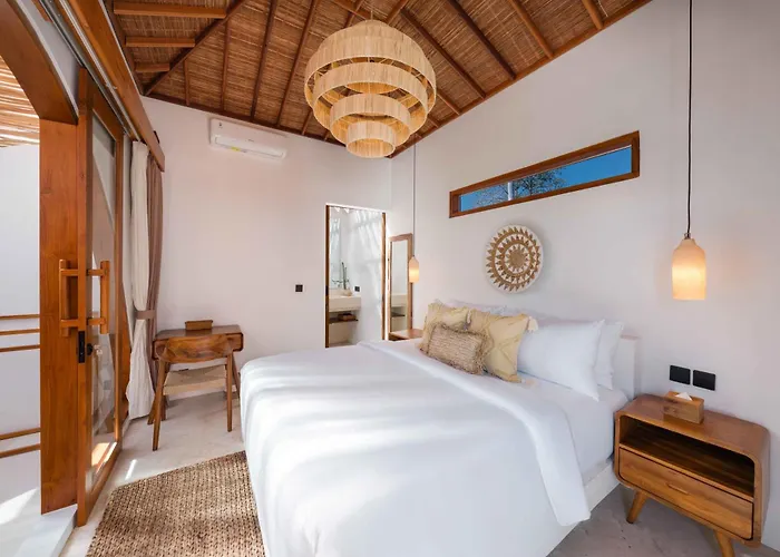 Moksha * Uluwatu (Bali)